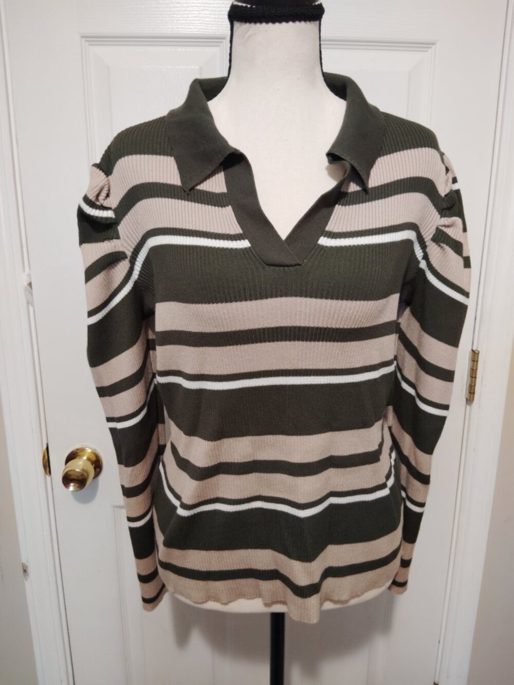 No Boundaries Women's Ribbed Striped Knit sweater Top Size XXL olive green Khaki